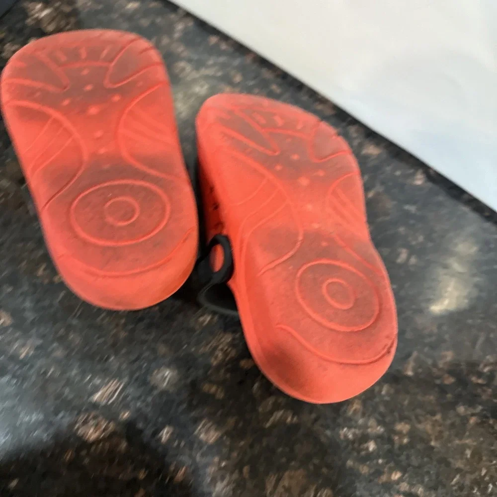 Disney Cars Lightning McQueen Light Up Red Clogs Kids Sandals 9-10 f24tca102a